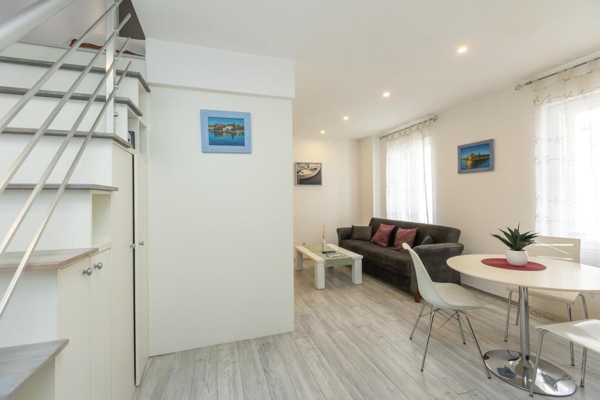 Alpha Loft 1Br Apartment In Center ザダル エクステリア 写真