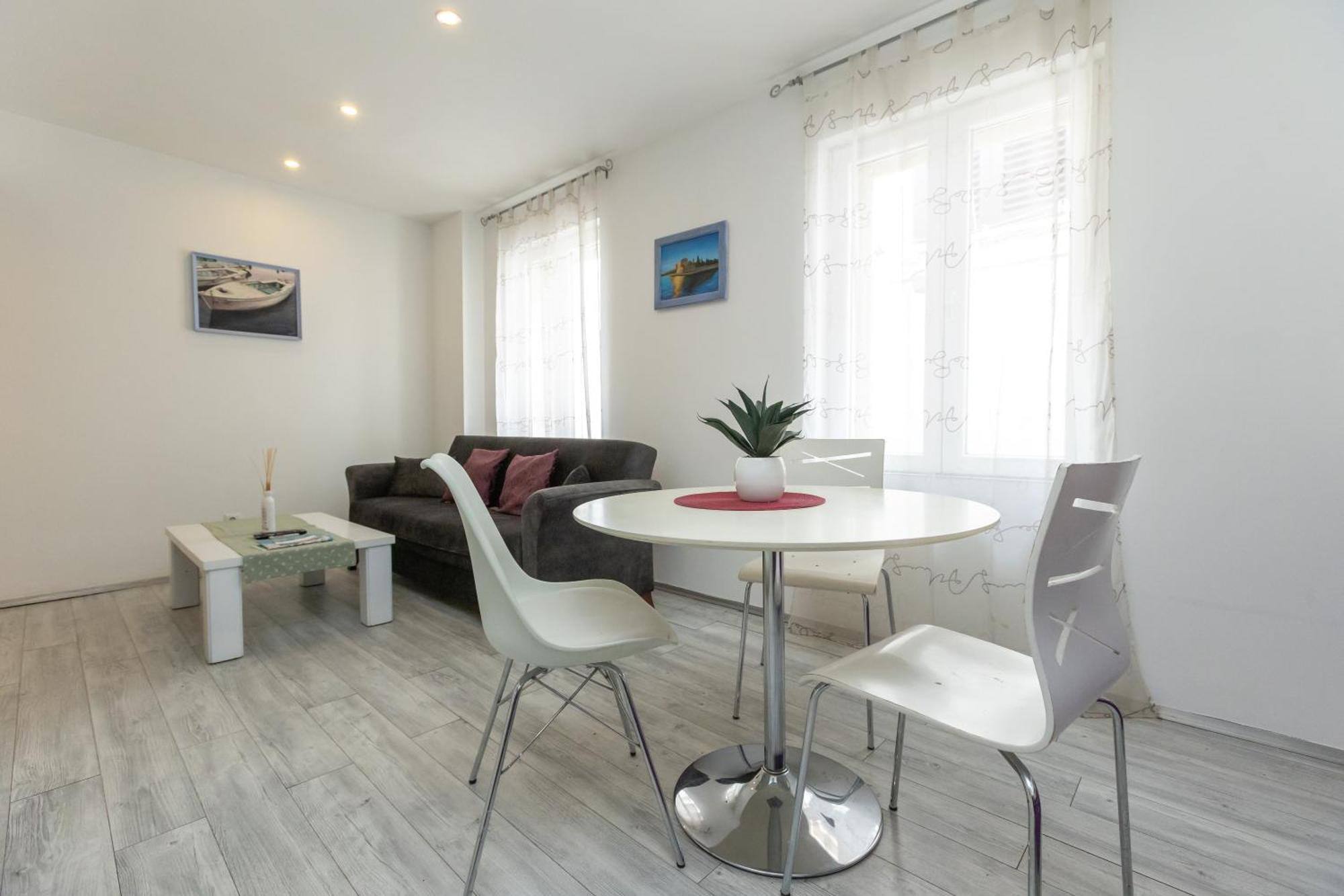 Alpha Loft 1Br Apartment In Center ザダル エクステリア 写真